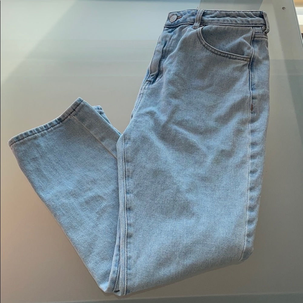 Light wash jeans